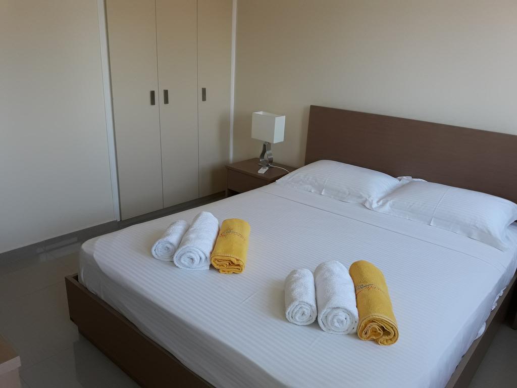 32 Hill Court Apartment Larnaca Luaran gambar